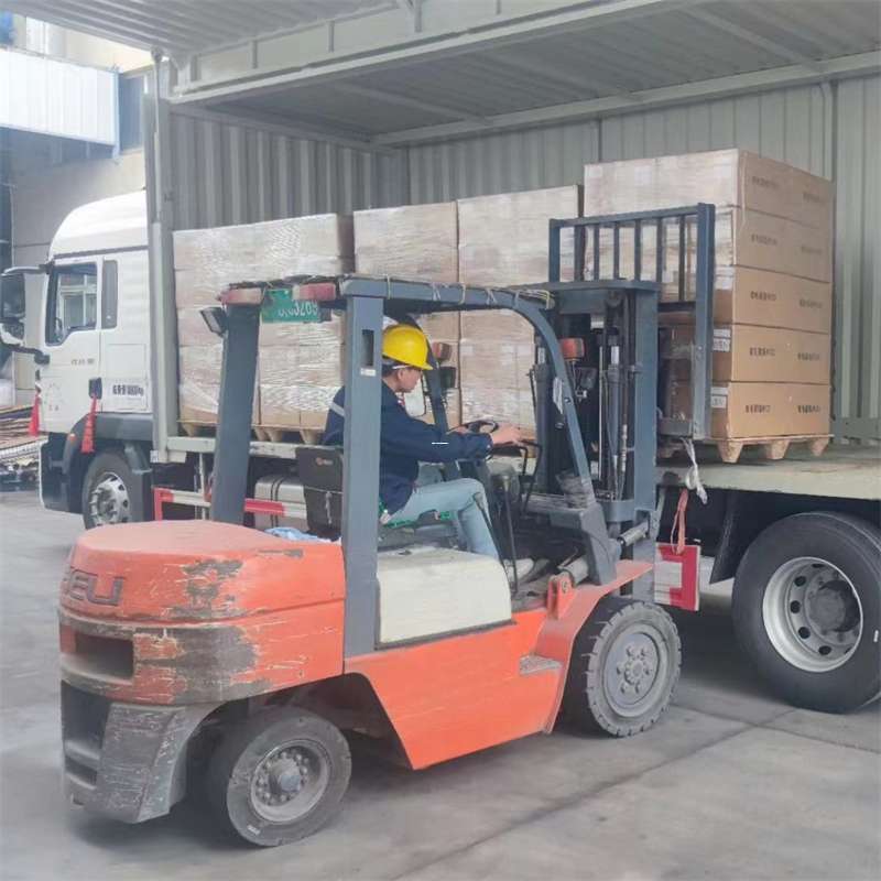 安塞区昂仁县：物流专线的高效货运之旅